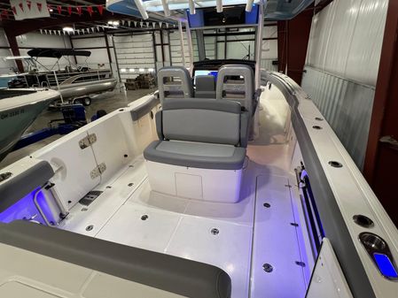 Boston Whaler 330 Outrage image