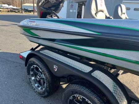 Triton 18 TRX image