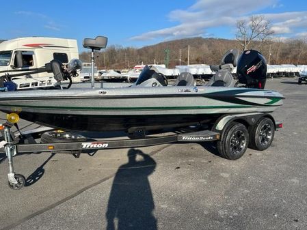 Triton 18 TRX image