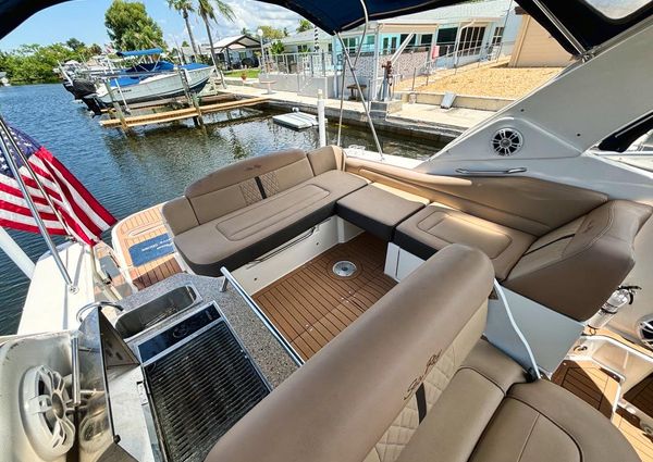 Sea Ray 310 image