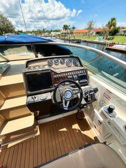 Sea Ray 310 image