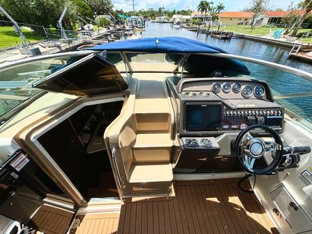 Sea Ray 310 image