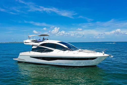 Galeon 560 Sky image