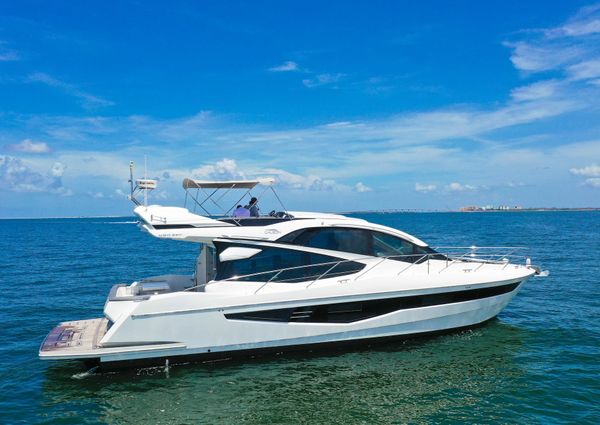 Galeon 560 Sky image