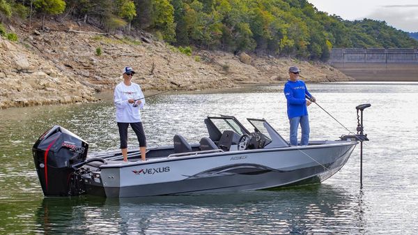 Vexus ADX190 