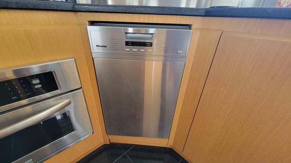 Marquis 720 image