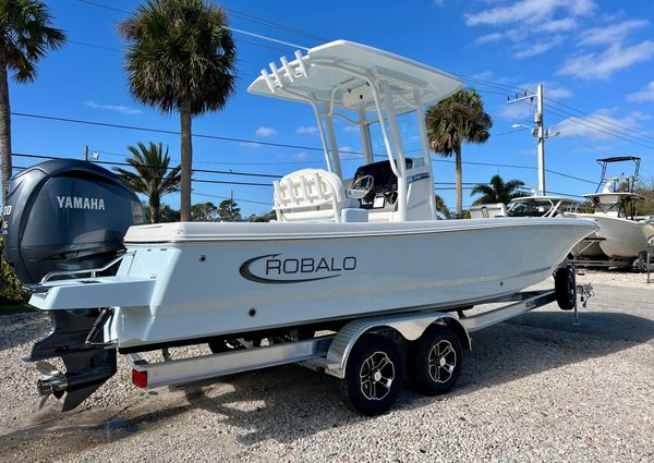 Robalo 246-CAYMAN image