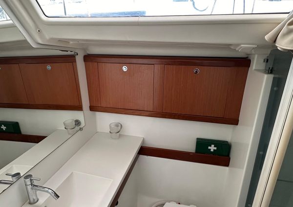 Beneteau Oceanis 46 image