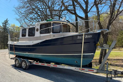 Ranger Tugs R-25 image