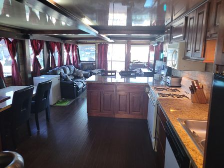 Fun-country VIP-65-HOUSEBOAT image