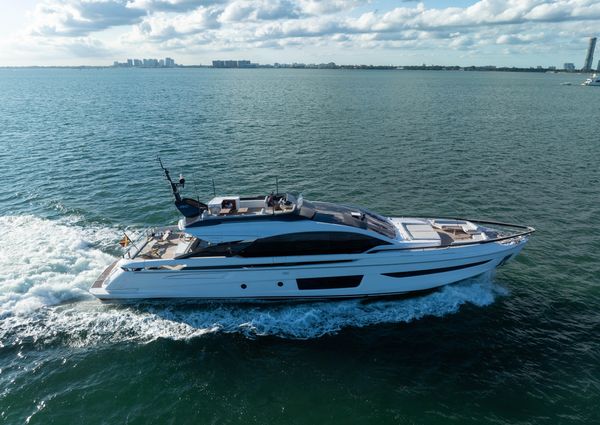 Azimut S10 image