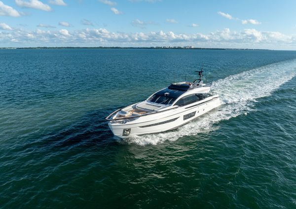 Azimut S10 image