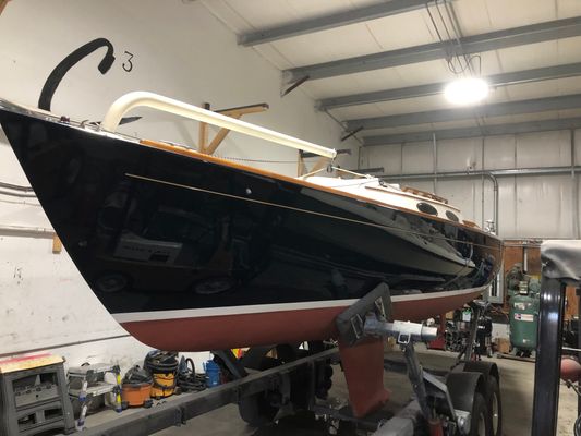 Alerion Express 28 - main image
