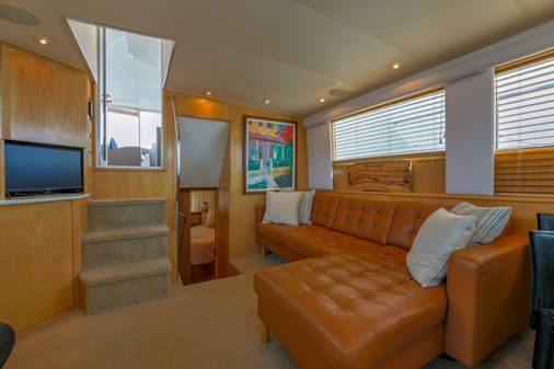Hatteras 52 Sport Deck Motor Yacht image