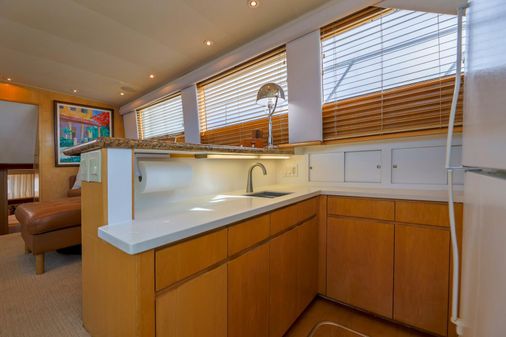 Hatteras 52 Sport Deck Motor Yacht image