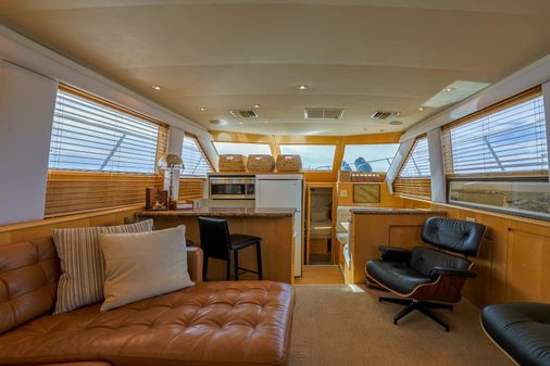 Hatteras 52 Sport Deck Motor Yacht image