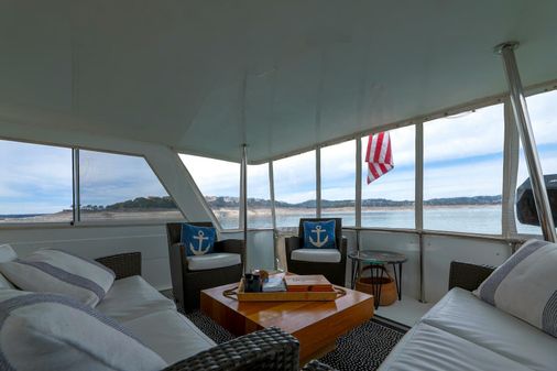 Hatteras 52 Sport Deck Motor Yacht image