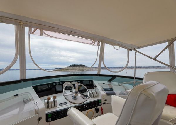 Hatteras 52 Sport Deck Motor Yacht image