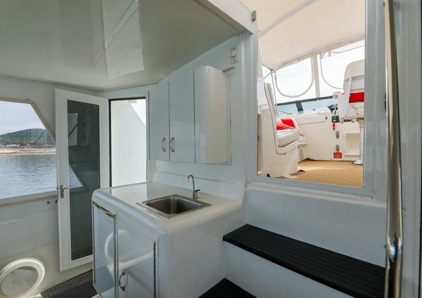 Hatteras 52 Sport Deck Motor Yacht image