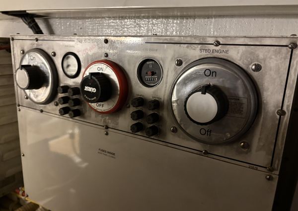 Hatteras 52 Sport Deck Motor Yacht image