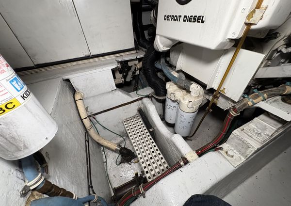 Hatteras 52 Sport Deck Motor Yacht image