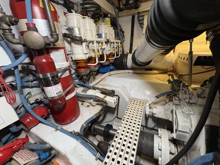 Hatteras 52 Sport Deck Motor Yacht image