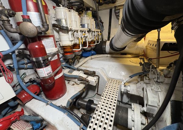 Hatteras 52 Sport Deck Motor Yacht image