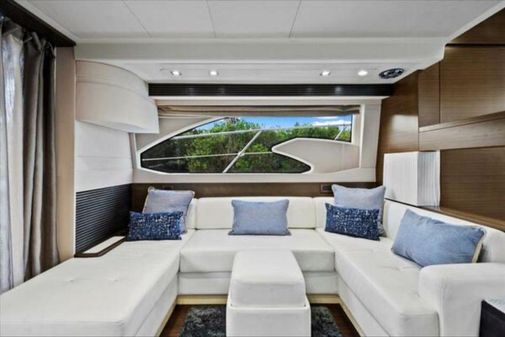 Azimut 54 Flybridge image