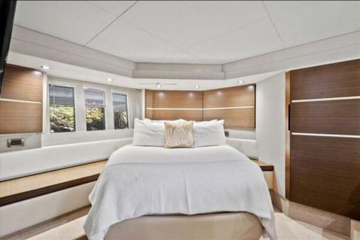 Azimut 54 Flybridge image