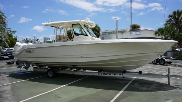 Boston Whaler 360 Outrage 