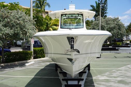 Boston Whaler 360 Outrage image