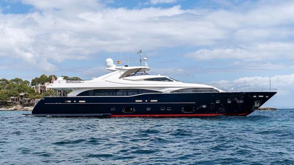 Ferretti Yachts Custom Line 112 Next 