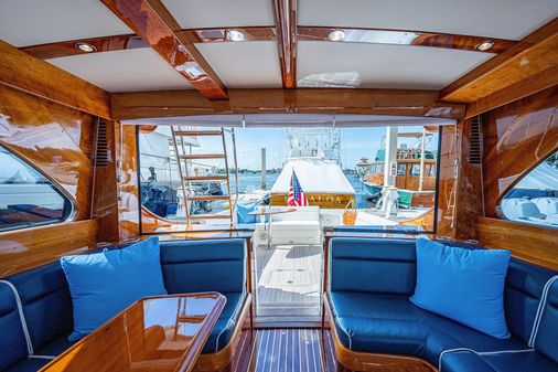 Hinckley Talaria 43 FB image