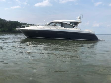 Tiara Yachts 5800 Sovran image