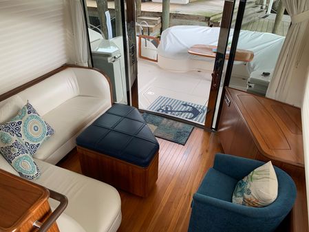 Tiara Yachts 5800 Sovran image