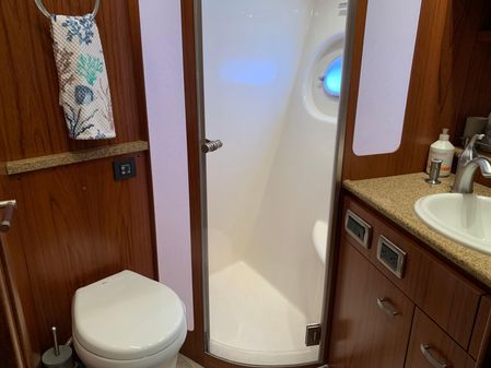 Tiara Yachts 5800 Sovran image