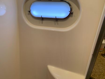 Tiara Yachts 5800 Sovran image