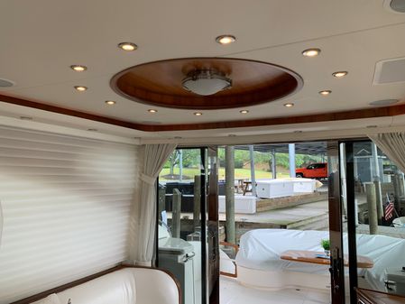 Tiara Yachts 5800 Sovran image