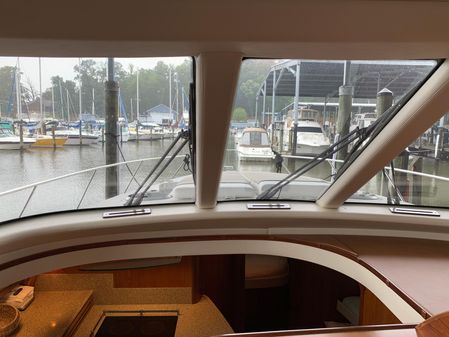 Tiara Yachts 5800 Sovran image