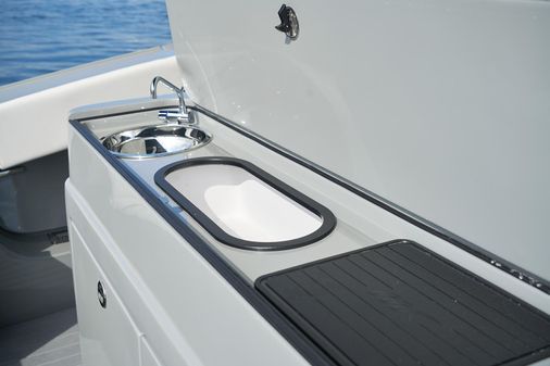 Midnight Express 43' Open image