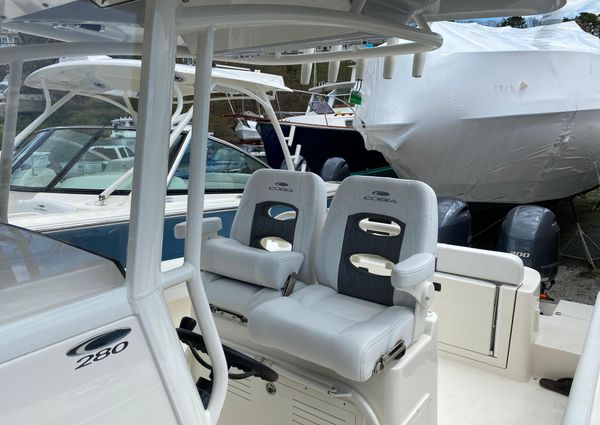 Cobia 280 Center Console image