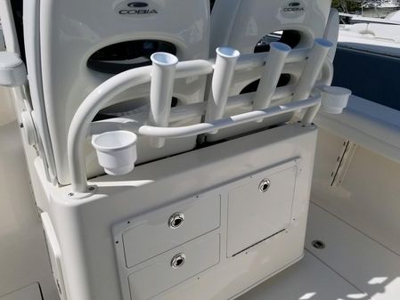 Cobia 280 Center Console image