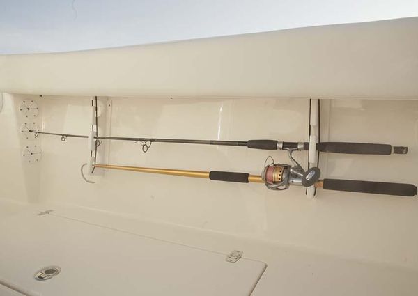 Cobia 280 Center Console image