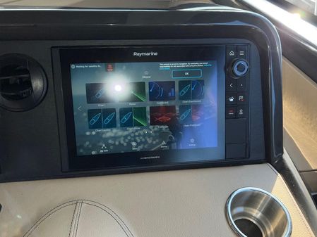 Sea Ray 400 Sundancer image