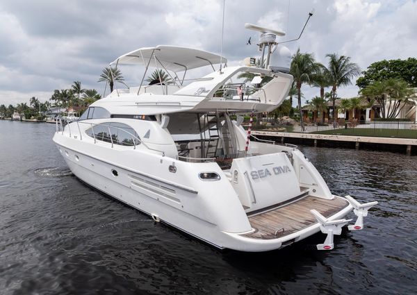 Azimut 58 image