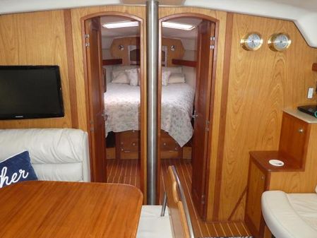 Hunter 460 image