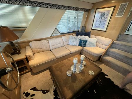 Carver 440 Aft Cabin Motor Yacht image