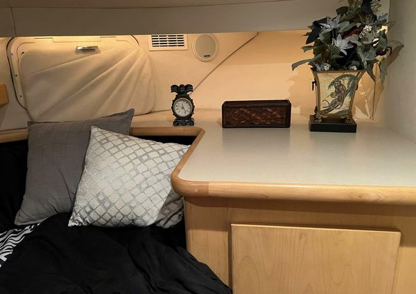 Carver 440 Aft Cabin Motor Yacht image