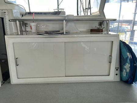 Carver 440 Aft Cabin Motor Yacht image