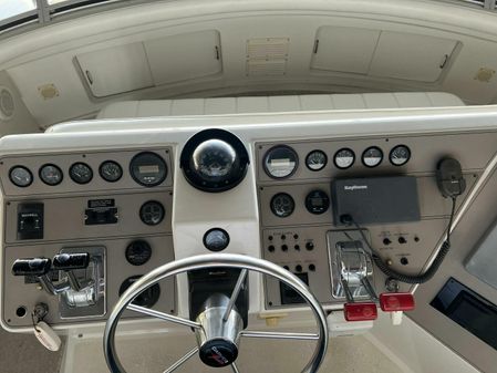 Carver 440 Aft Cabin Motor Yacht image